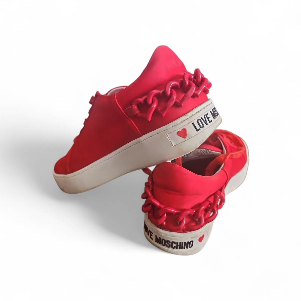 Love Moschino Vibrant Red Sneakers with Chain Accent - Picture 4 of 6
